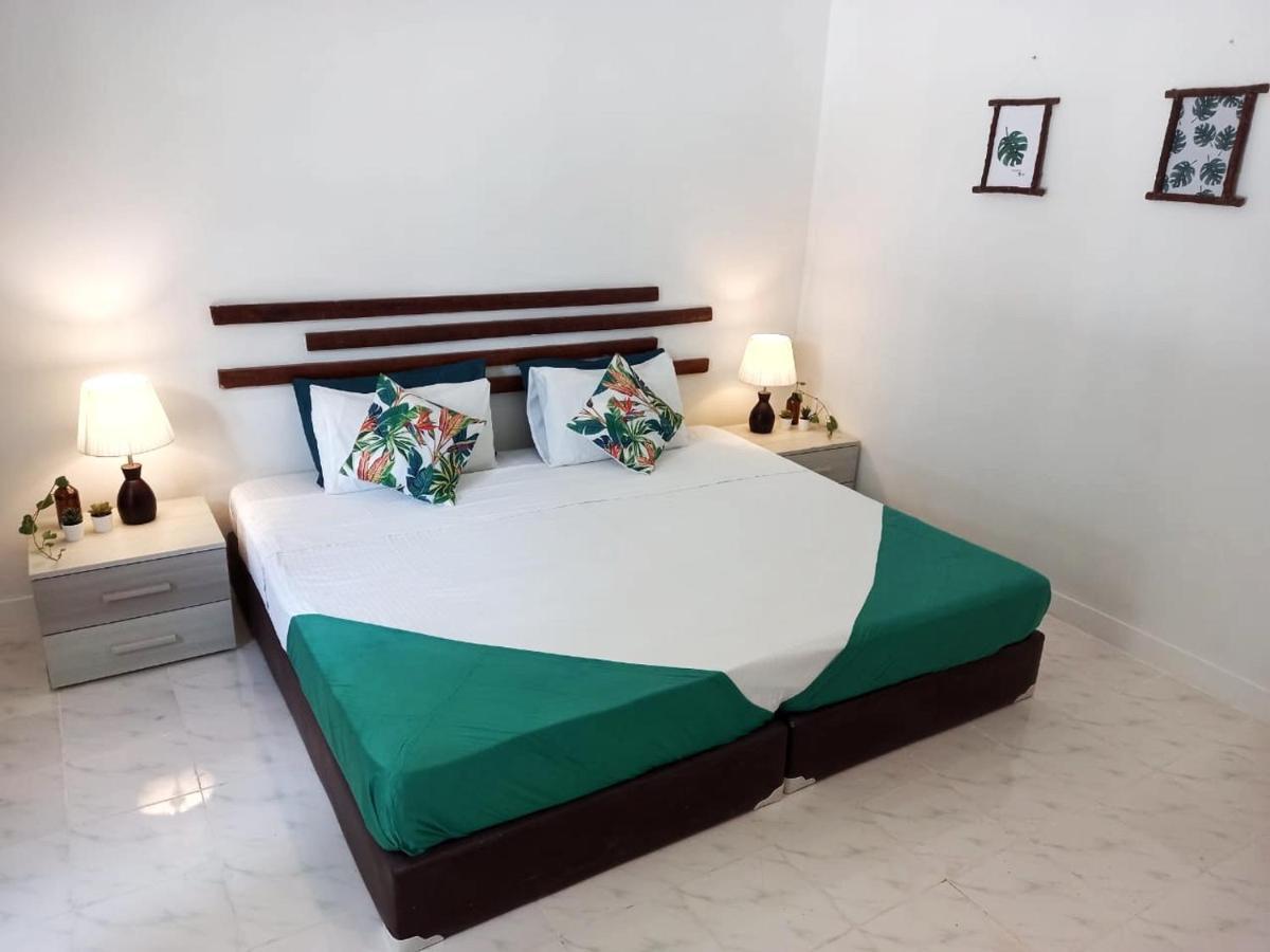 Hotel Ocean Breeze Maldives Thulusdhoo Exterior foto