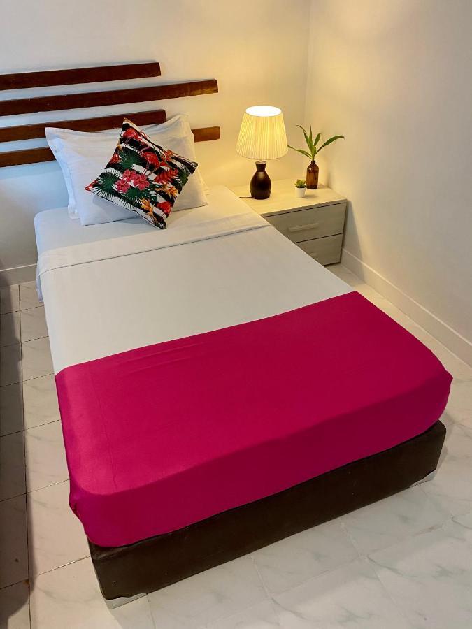 Hotel Ocean Breeze Maldives Thulusdhoo Exterior foto